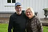 Ekteparet Arne Martin og Janne Brun åpnet gårdsdørene for 40 gjester da det ble arrangert fjøstref på Finnemoen.