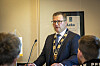 Ordfører Svein Pettersen (Sp) i Leka kommune har tatt av silkehanskene og vil sloss for å få rask løsning på utfordringene med avlyste avganger på grunn av hviletidsbestemmelsene for mannskapet på ferga.