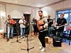 Gruppa II Raiders besørget dansemusikken på kulturkvelden.