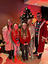 Familiekorpset i familien Vardehaug består nå av Marie (14), Julie (12) og Jorun (10), i tillegg til Mamma Magnhild og pappa Jostein.