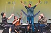 Podcastduoen bak Jegerpodden og Magnus Hestegrei Trio skaper liv og latter fra scenen – et samarbeid som har begeistret publikum over hele landet.