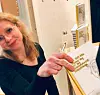 -Jeg er helt målløs, sier Maren etter boklanseringen på biblioteket denne uka.