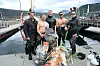 Ryddingen kan gi svært variert fangst. Under en aksjon ble både plast, større gjenstander og til og med en elsparkesykkel hentet opp fra sjøen. Og hva annet gøy kan du finne på bildet?