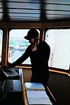 Stian Settnøy brukte mye av fredagen til å få sertifikater og andre papirer knyttet til båt og mannskap i orden.