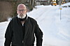 Geir Olsen er redd det går liv før det blir lys i gatelysene på Kolvereid.