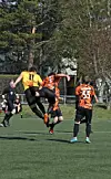 Mats Ola Bergslid sørget for begge målene til Kolvereid. Her i duell med Daniel Viem Årdal.