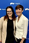 Andrea Nogva sammen med Høyres leder Ine Eriksen Søreide.