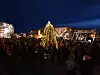 I fjor var det mye folk tilstede da julegrana ble tent i Pollen. I år blir ikke dette mulig, men det legges opp til et lite førjulsarrangement likevel.