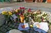 Tegninger og hilsninger på Kolvereid Torg blir tatt vare på.