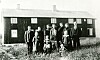 Familien Olsen fra Varøya ble fotografert i 1910.