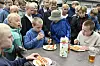 Det begynte etter hvert å bli tungt å få pølsene ned.