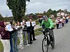 Skoleelevene Anders er bussjåfør for, og barnebarna sto langs løypa å heiet.