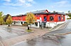 Kovabygget ligger ute med en prisantydning på 8,5 millioner kroner.