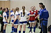 Trenerne Stein Arild Sandnes og Christian Haugerøy tar en pep-talk i pausen.