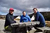 Aleksander Holand, Joachim Muri Slettestøl og Lasse Skeie håper på blant annet ett nytt og bedre bord til lekeplassen i Torvsjåsvingen.