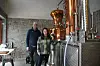 Sara og Henrik Nordlöf har startet med gin-destilleri.