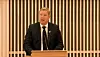 Ordfører Amund Hellesø talte noen varme og betryggende ord til forsamlingen i Rørvik kirke 22.juli.