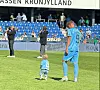Simen Bolkan Nordli er kåret til årets spiller i dansk Superliga. Her sammen med datteren Millie på to år.