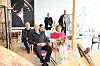 Kong Harald og Dronning Sonja fikk informasjon om båtbyggerkunsten og videre planer da de besøkte Bindal i juni.