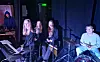 Her har vi gjengen som står for musikk og miksing. Fra høyre: Tobias Paulsen, Marie Vardehaug, Lisa Skjærvik Storsul, Jenny Skjærvik Storsul, og på miksebordet har vi Sondre Aleksander Hongset-Önnerbäck