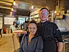 Vennene Kittiy Granheim og Sverre-Ottar Nordahl ønsker velkommen til pop-up restaurant på Henry's.