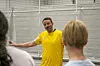 Den tidligere landlagssjefen Christian Berge bruker gjerne tiden sin på å promotore håndballen og gi av sin kunnskap til kommende generasjon.