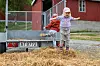 Jorunn Marie Wennevik fra Kolvereid trivdes på 'Åpen gård', og var ivrig i høyhopping.