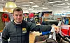 Lars Magnus Øie ønsker folk fra hele ytterdistriktet velkommen til den nye butikken på Kolvereid.