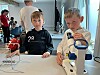 Jakob Groven Johansen (8) og Filip Gulaker Johansen (8) kikket på insekter.