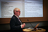 Kommunedirektør Karl-Anton Swensen maler et dystert bilde av kommunes økonomi, men får også klare tilbakemeldinger fra politikerne om å få på plass utredninger over innsparingsalternativer.