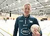 Kent Jøran Thomassen var tilbake på håndballbanen i Rørvik, men i blå trøye denne gangen.