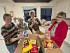 Hild Karin Bakken, Guri Bente Bakken, Barbra Neerland og Trude Barstad ved Nærøy frivilligsentral pakket matkasser for harde livet før jul i fjor.
