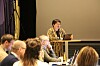 Mariann Oddvik (Ap) la fram budsjettforslaget på vegne av Arbeiderpartiet, Fremskrittspartiet, Kristelig Folkeparti, Venstre og Høyre.