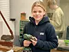 Mathea Øvereng trives best når hun får snekkere – både på skolen og hjemme.
