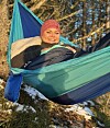 Silje elsker å koble av i hengekøya og bare se utover havet – her finner hun balansen.
