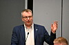 Terje Settenøy (Frp) advarte mot å øke pengebruken selv om økonomien nå viser en positiv utvikling.