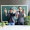 Rune Laugen (t.h) sammen med kollega og master blender Ivan Abrahamsen oppleve å fire internasjonale medaljer for sine akevitter.
