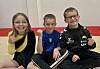 Jenny Anita Rønningen Torstad (9), Håkon Sæternes Kongsmo (7) og Trygve Torstad Haugerøy (9) synes Sommersportsmix er helt supert.