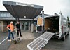 Leder for helsestasjonen Ivar Kvalø og vaktmester Frode Skage er blant de som har bidratt til flyttingen fra Friskhus til helsebygget.
