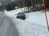 Flere sjåfører har fått et møte med grøfta i dag. Denne bilen havnet utfor veien ved Åneskorsen.