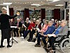 La oss leve-koret med hjelpesangere leverte en flott konsert.