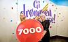 Antall norske Lotto-millionærer er i ferd med å nå en ny milepæl. Pernille Storholm Skaret (t.v.) og Ingrid Roterud Mathisen i Norsk Tipping er blant dem som er med og ringer ferske millionærer.