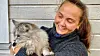 Kristina Kallestad Pedersen setter dyrevelferd høyt. Nå har hun ID-merket katten.