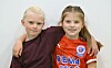 Mie og Lise på 8 år var fornøyde med håndballtimen.