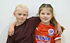 Mie og Lise på 8 år var fornøyde med håndballtimen.