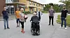 Nærøysund kulturskole er svært takknemlig fra gaven fra familien Engesnes. Fredag ettermiddag ble det overrakt blomster til Sigurds far Toralf Engesnes. Anne Bråtteng overleverte blomstene. Hennes første pianolærer var nettopp Toralf, mens Sigurd Engesnes’ første pianolærer var Anne Bråtteng.