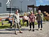 Deltakere i aksjon under bocciaturneringen som ble arrangert i aktivitetsparken på Kolvereid i september i fjor.