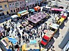 16 foodtrucker og et bredt utvalg av internasjonale matretter skal fylle parkeringsplassen ved ALTI Rørvik i september.