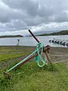 Det er et maritimt preg over uteområdet på Leka brygge.