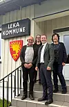 Den nye statsforvalteren Emil Raaen besøkte Leka. Her med ordfører Ole Annfinn Helmersen, kommunedirektør Camilla Vågan og direktør for kommunal og justisavdelingen hos Statsforvalteren i Trøndelag, Trude Mathisen.